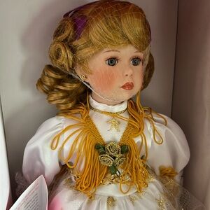 Paradise Galleries Delta Dawn Doll